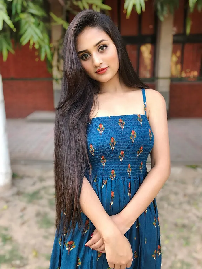 Sexy Call Girls in Noida from DelhiMazza